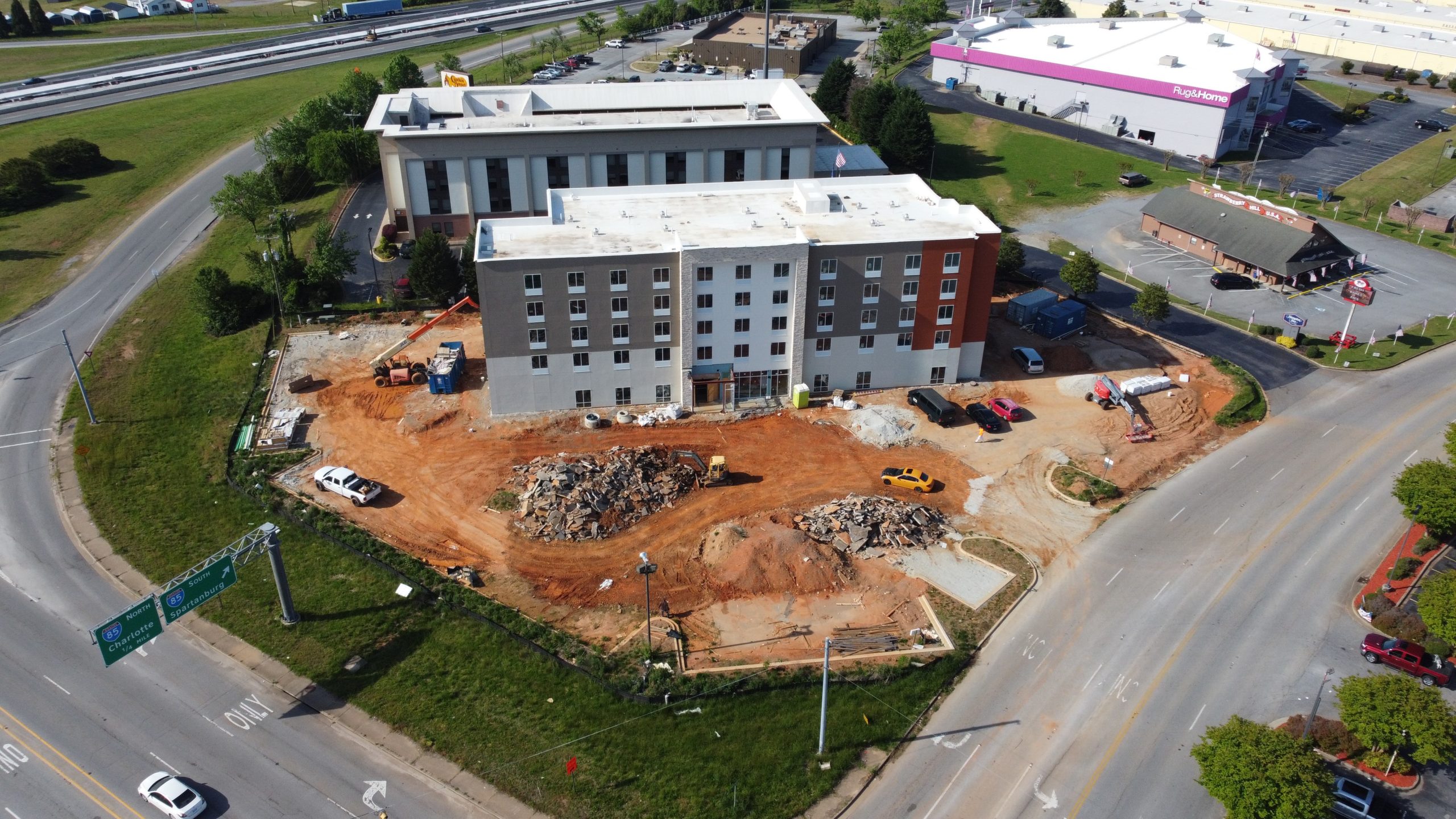 Marcus & Millichap Brokers the Sale of a Newly Built Hotel in Gaffney