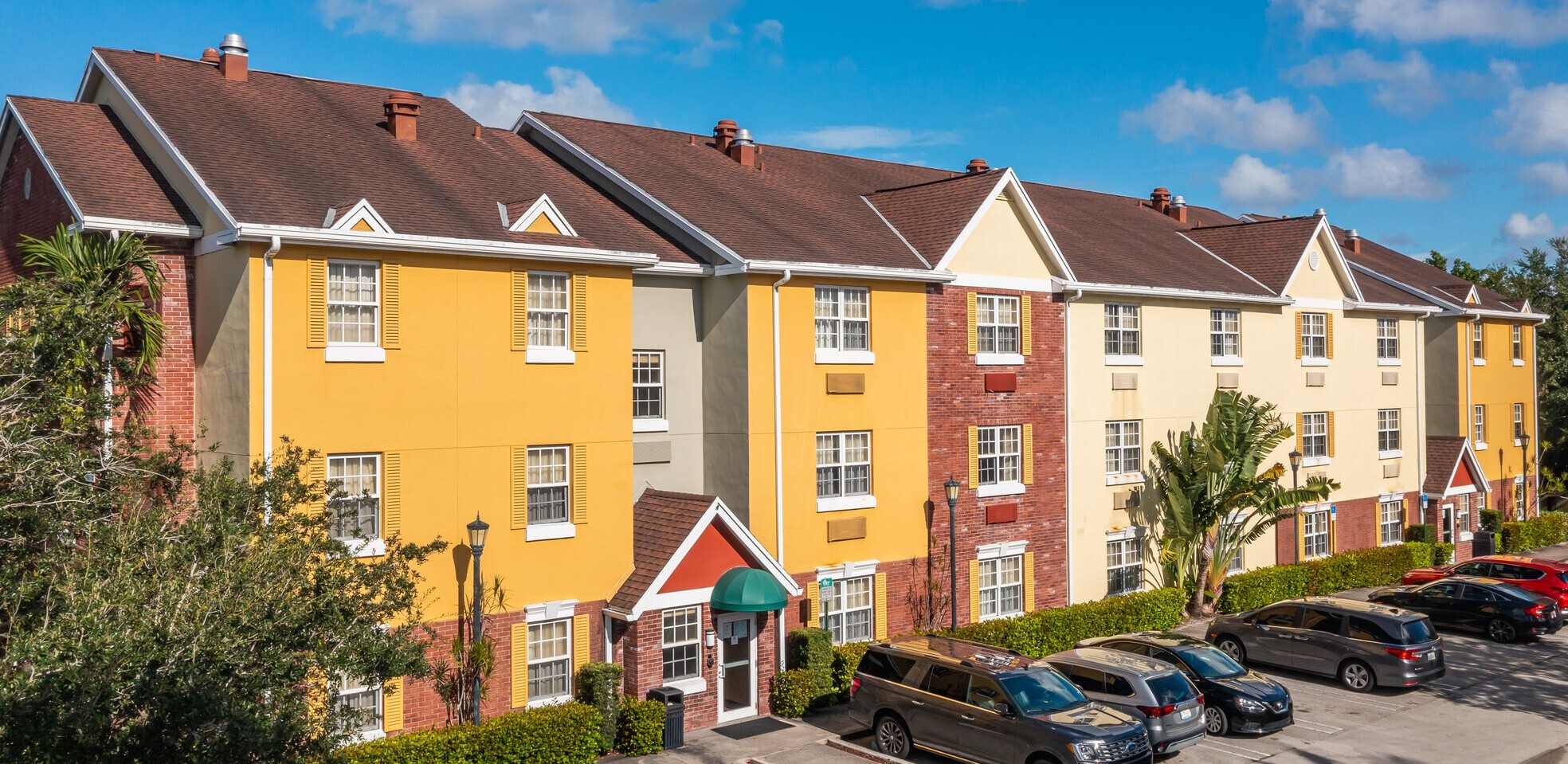 Marcus & Millichap Announces Sale of Candlewood Suites Miami Lakes